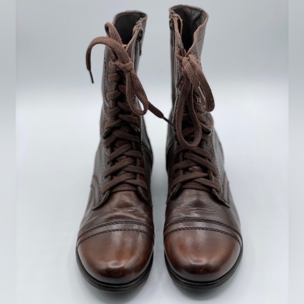 Steve Madden Troopa Brown Distressed Lace Up Boots Size 6.5 M